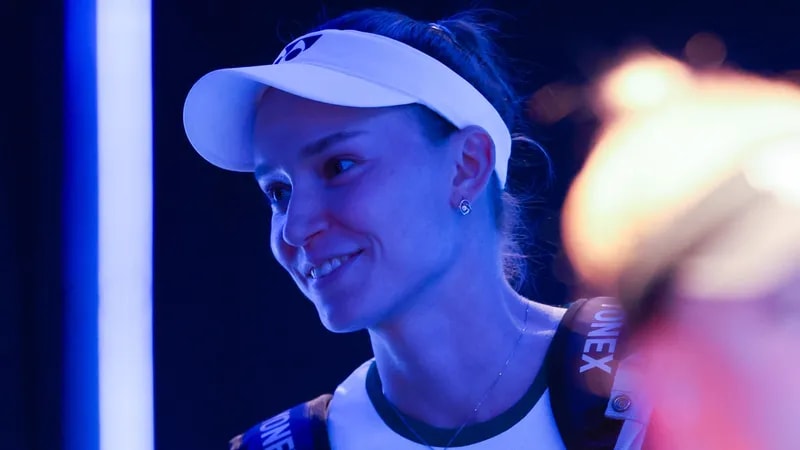 Елена Рыбакина удерживает первенство в чемпионской гонке WTA