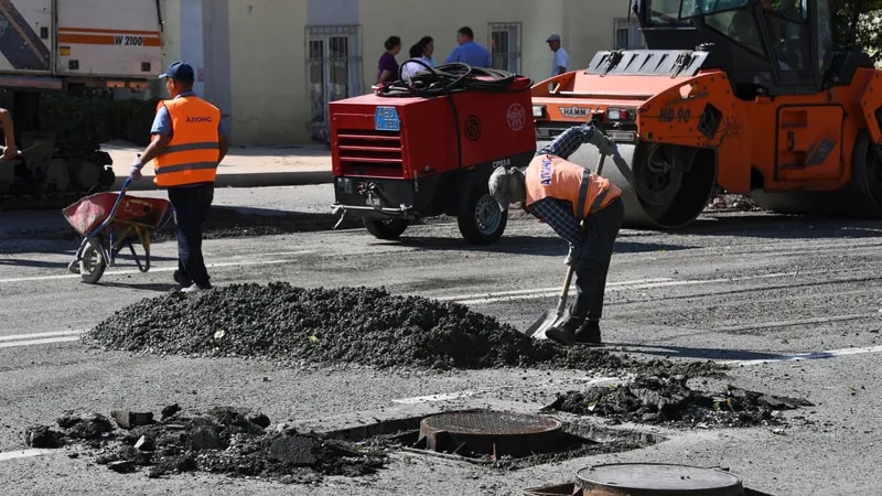 В Алматы на пять дней ограничат движение по улице Момышулы